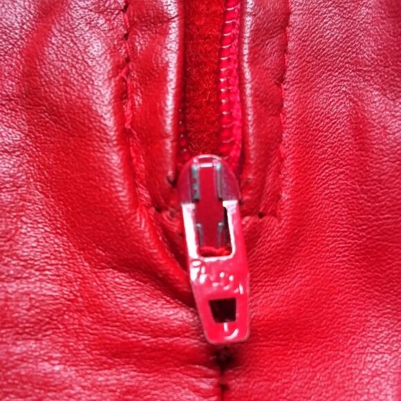 C.J. Todd Vintage Leather Pencil Skirt w Slit in Back & Zipper - Picture 9 of 16